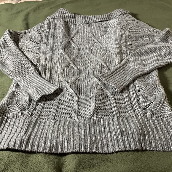 Apt. 9 gray and silver sweater.  Drop sleeve.  Open front.  Open weave.  Size M - Picture 10 of 10